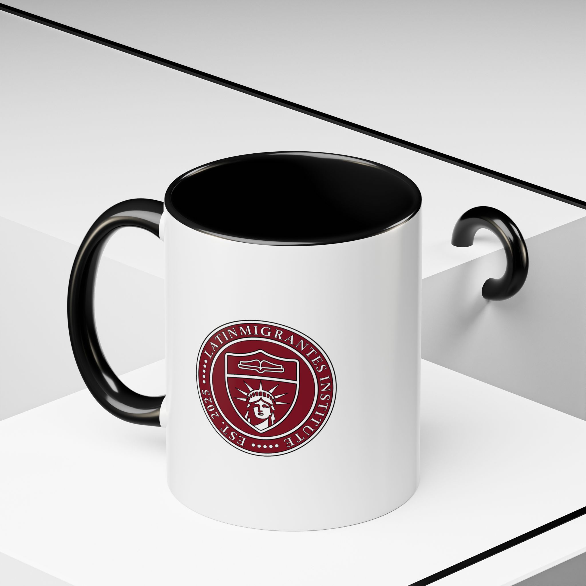 Taza Académica — Escudo Estampado - Image 4