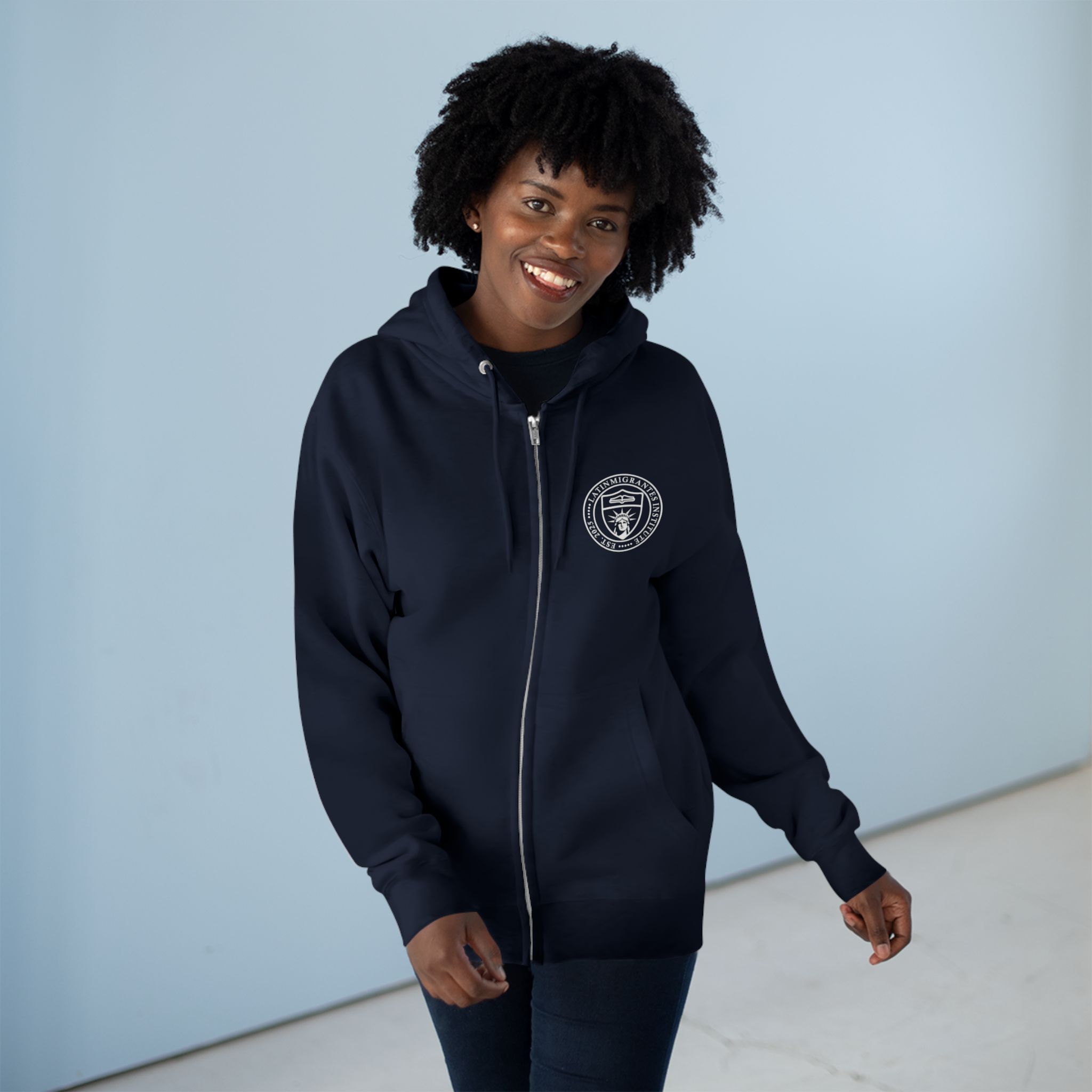 Sudadera con Cremallera — Escudo Estampado - Image 16