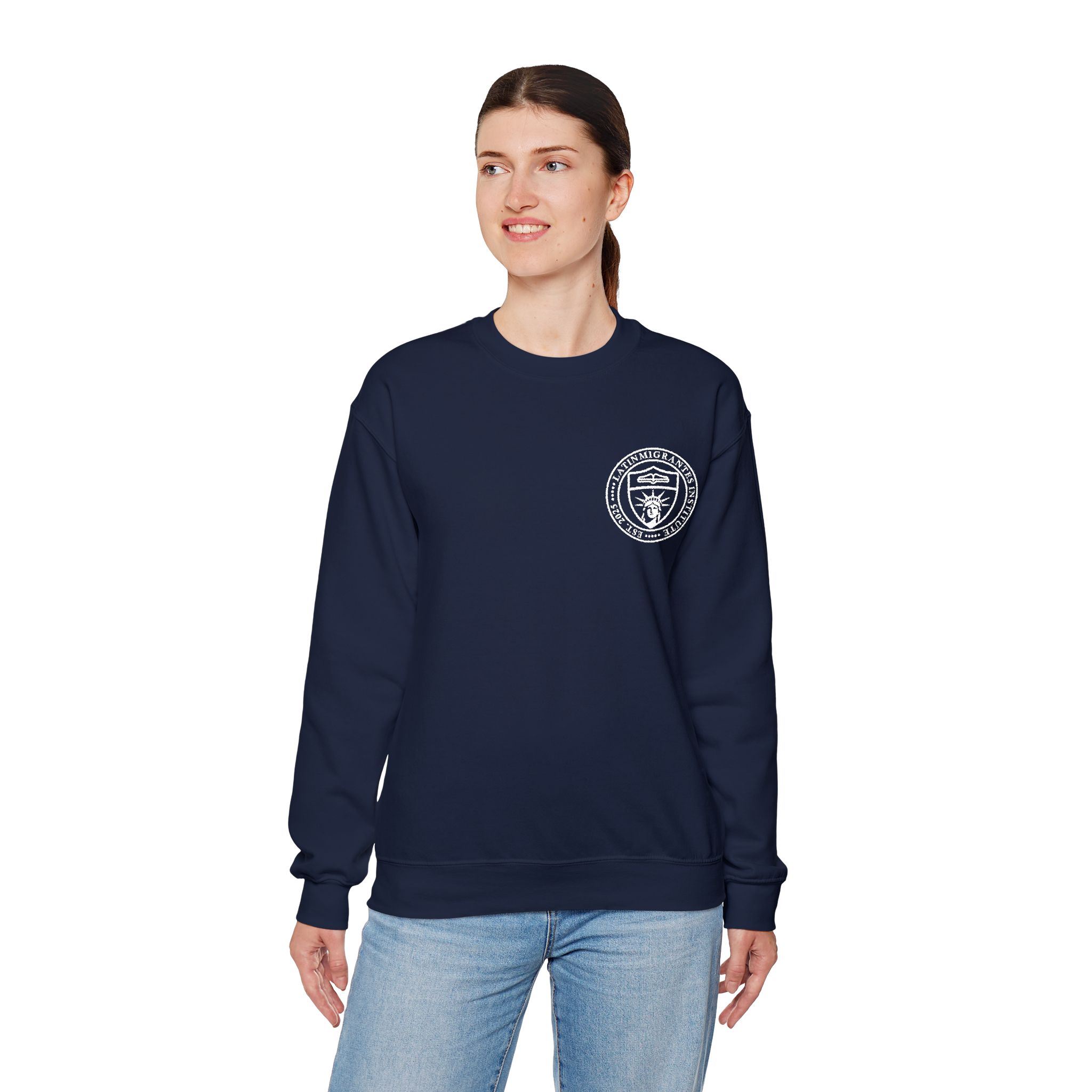 Sudadera Crewneck — Escudo Bordado - Image 14