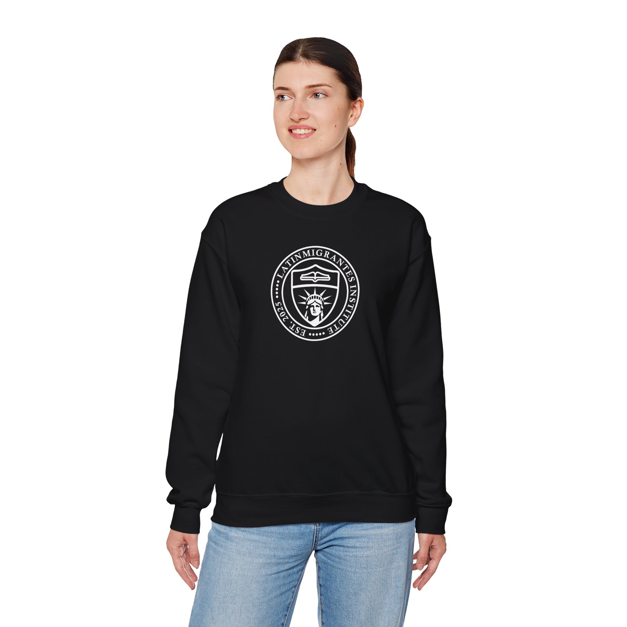 Sudadera Crewneck — Escudo Estampado - Image 15
