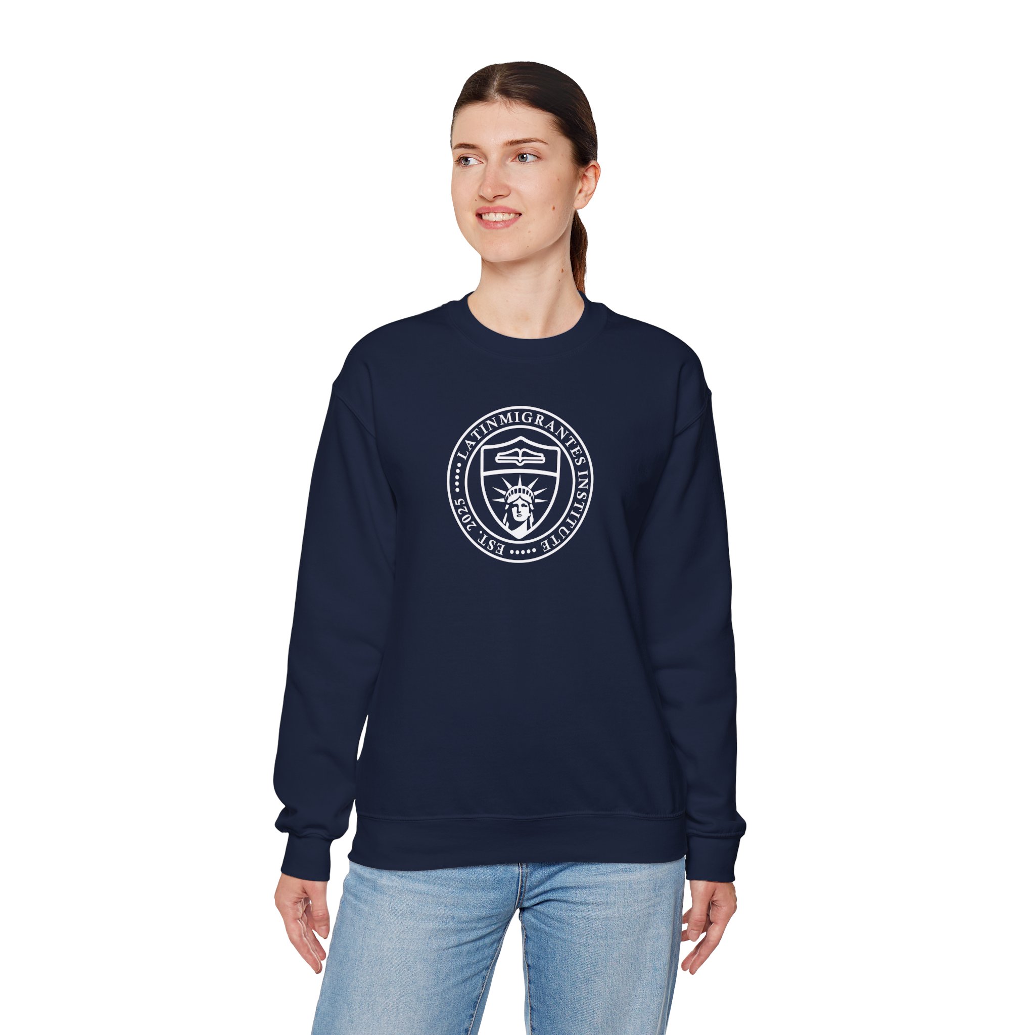 Sudadera Crewneck — Escudo Estampado - Image 21